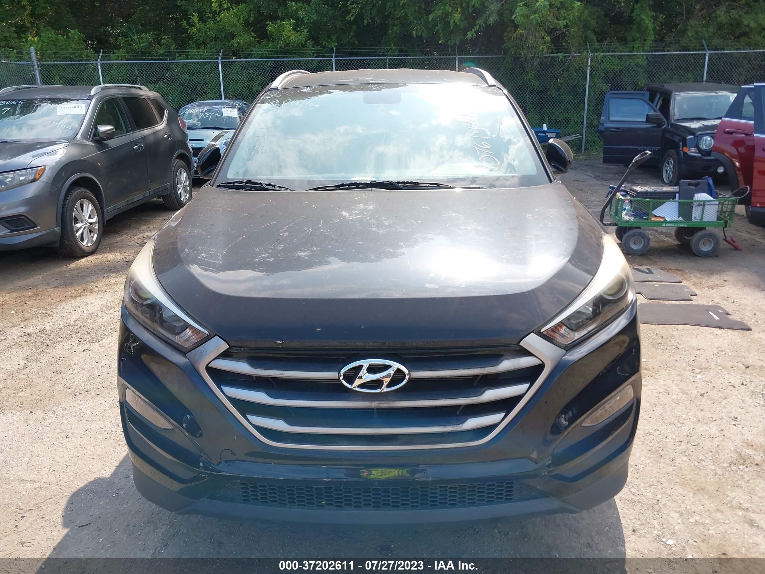 Photo 10 VIN: KM8J33A47HU368397 - HYUNDAI TUCSON 