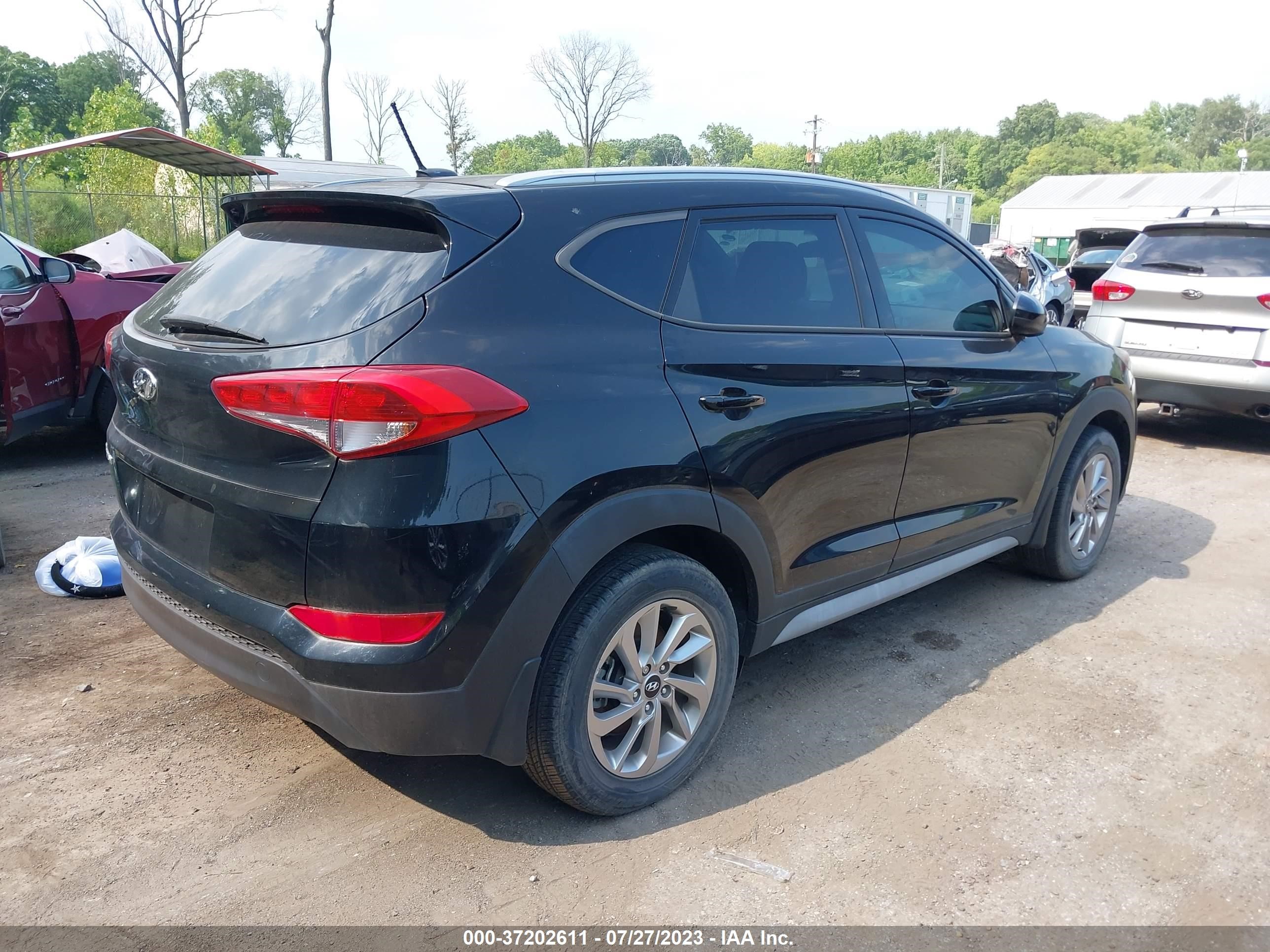 Photo 3 VIN: KM8J33A47HU368397 - HYUNDAI TUCSON 