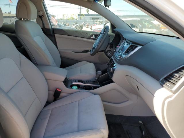 Photo 4 VIN: KM8J33A47HU400572 - HYUNDAI TUCSON LIM 