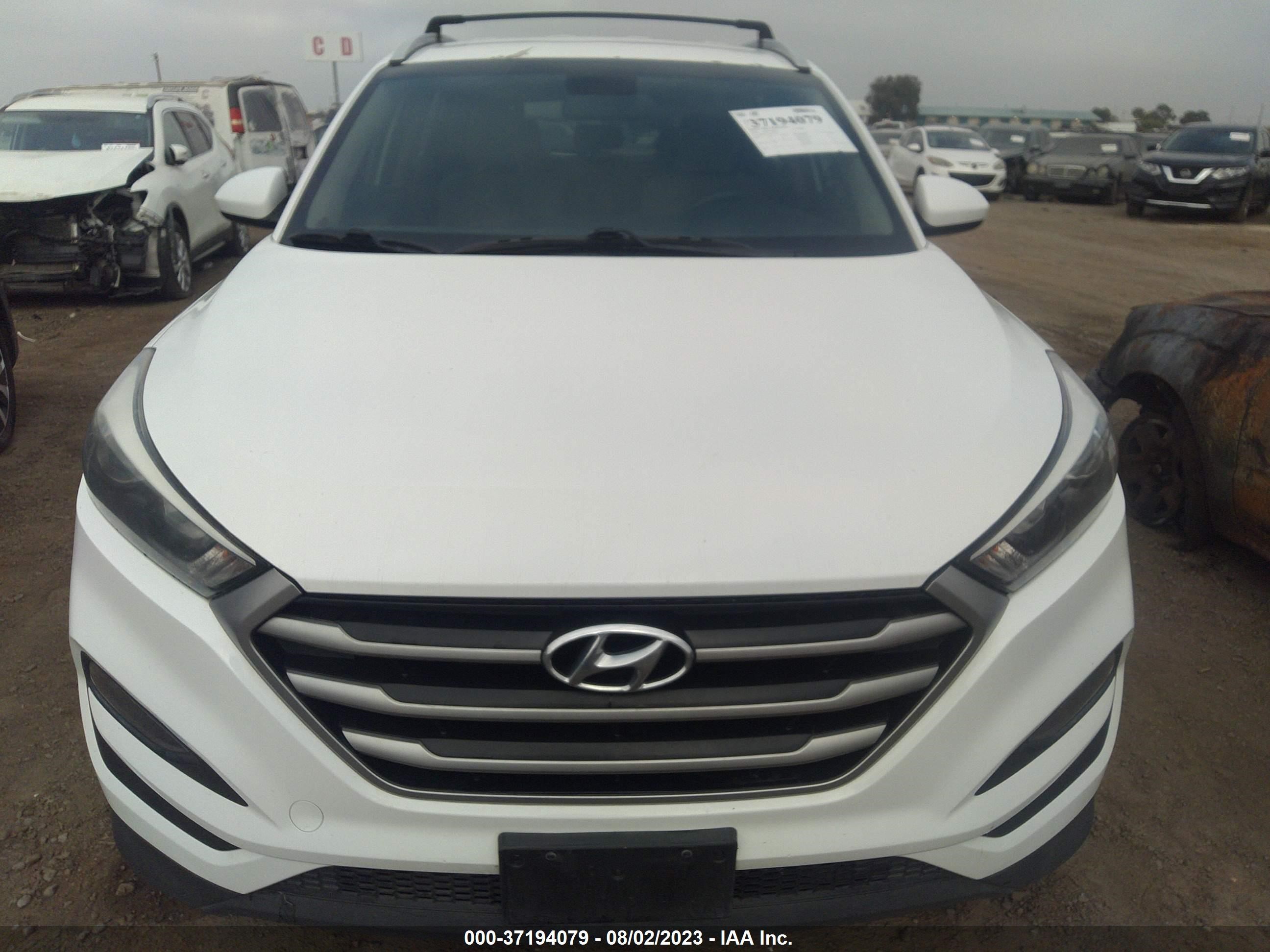 Photo 5 VIN: KM8J33A47JU676563 - HYUNDAI TUCSON 