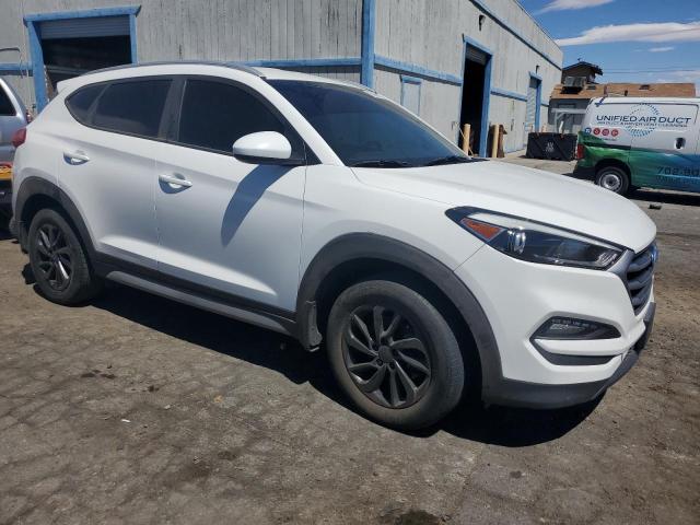 Photo 3 VIN: KM8J33A47JU806082 - HYUNDAI TUCSON SEL 