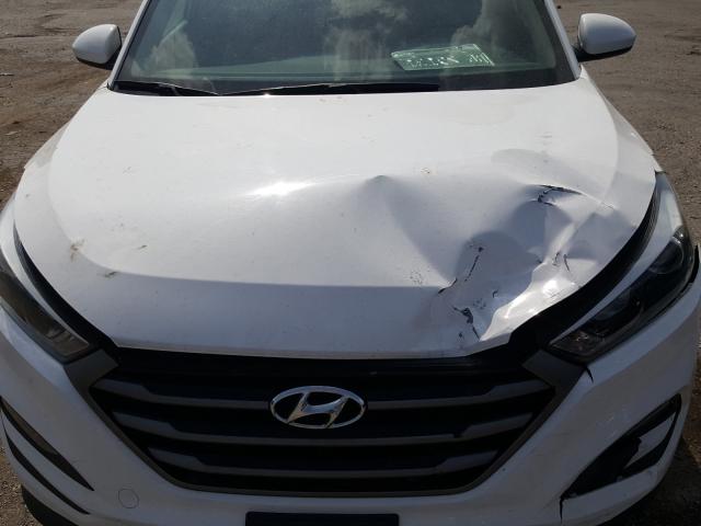 Photo 6 VIN: KM8J33A48GU160088 - HYUNDAI TUCSON 