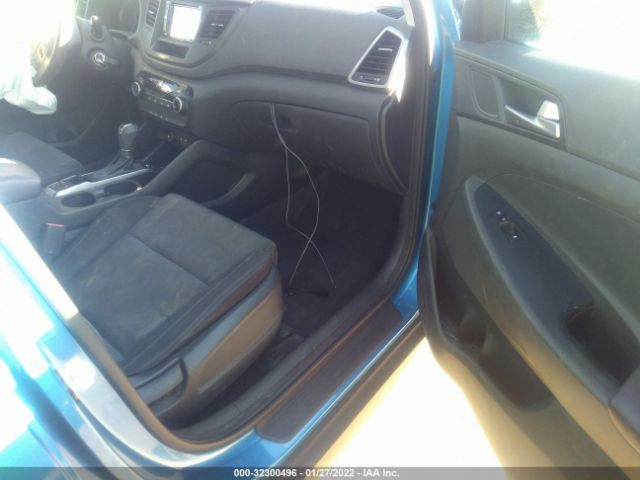 Photo 4 VIN: KM8J33A48GU179692 - HYUNDAI TUCSON 