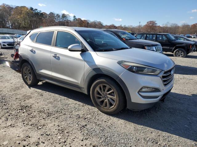 Photo 3 VIN: KM8J33A48HU263139 - HYUNDAI TUCSON LIM 