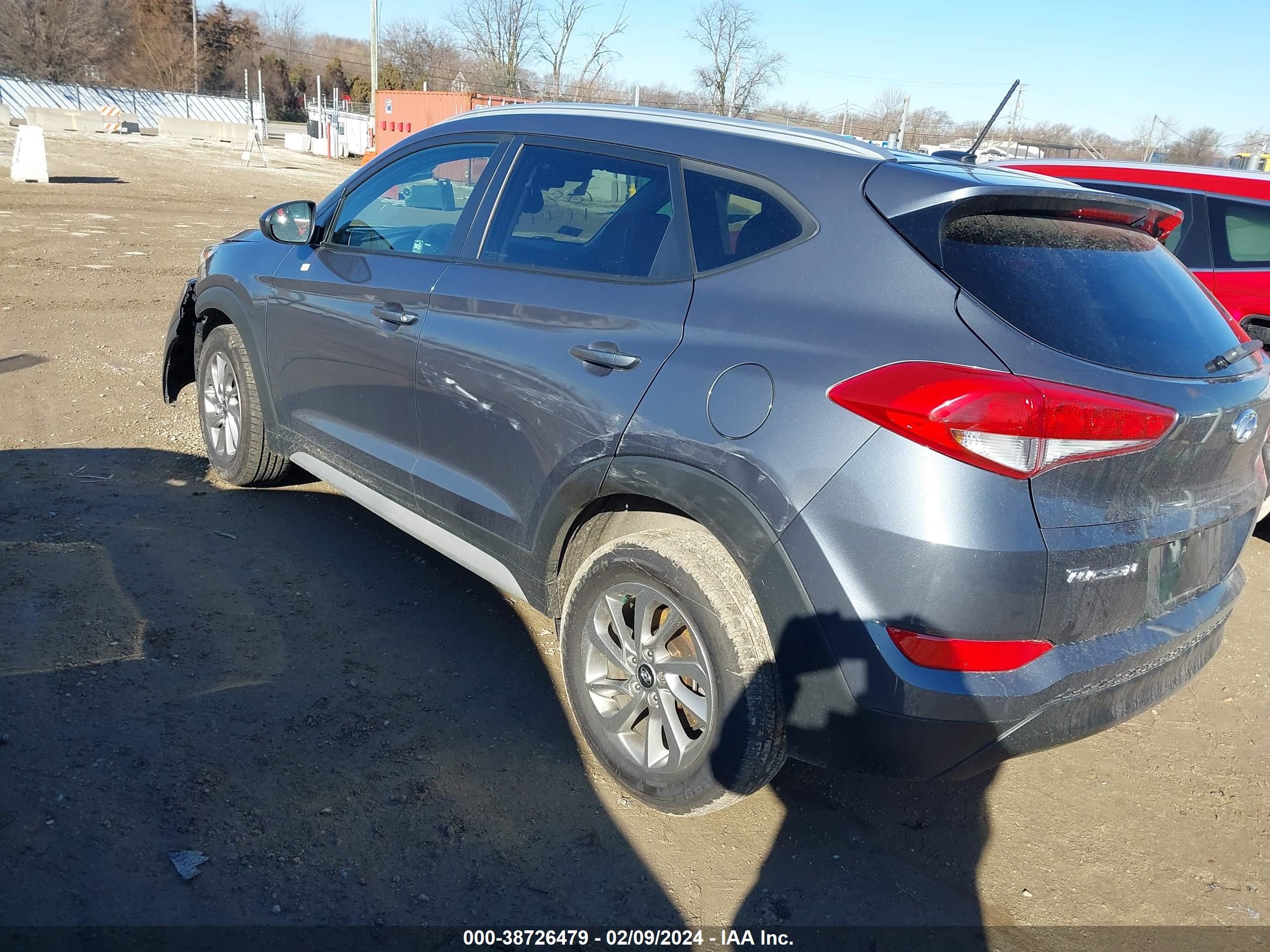 Photo 2 VIN: KM8J33A48HU507453 - HYUNDAI TUCSON 