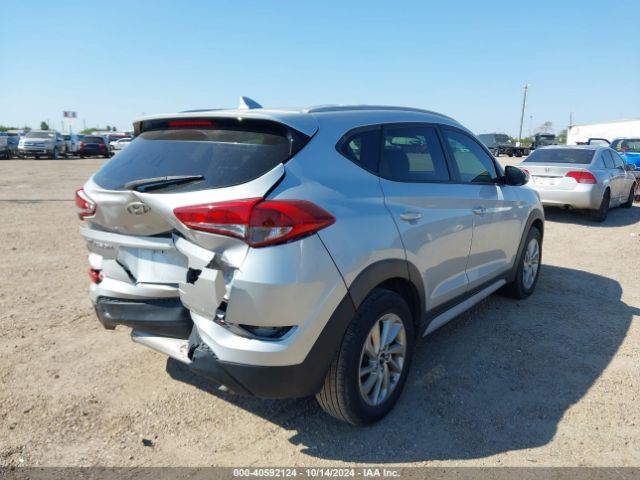 Photo 3 VIN: KM8J33A48HU524690 - HYUNDAI TUCSON 