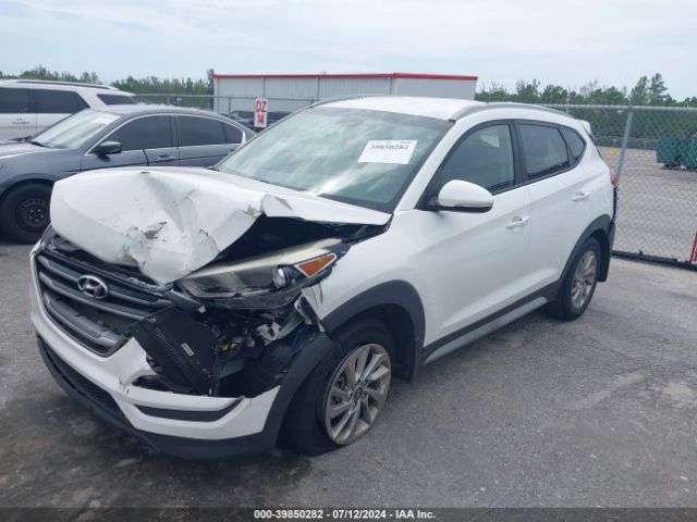 Photo 1 VIN: KM8J33A48JU631812 - HYUNDAI TUCSON 