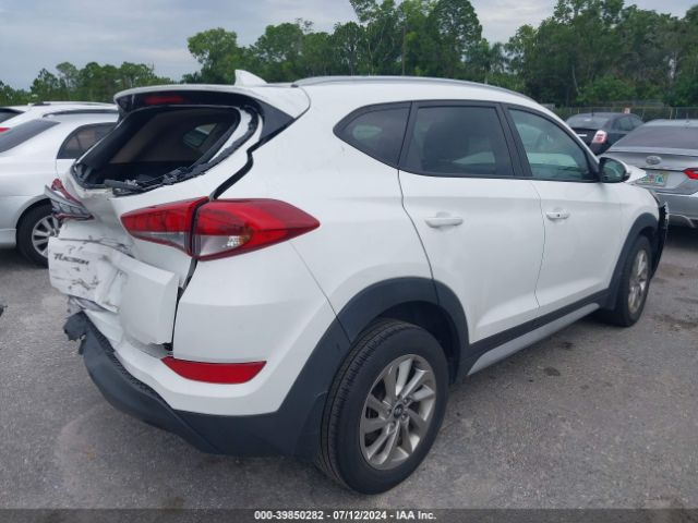 Photo 3 VIN: KM8J33A48JU631812 - HYUNDAI TUCSON 