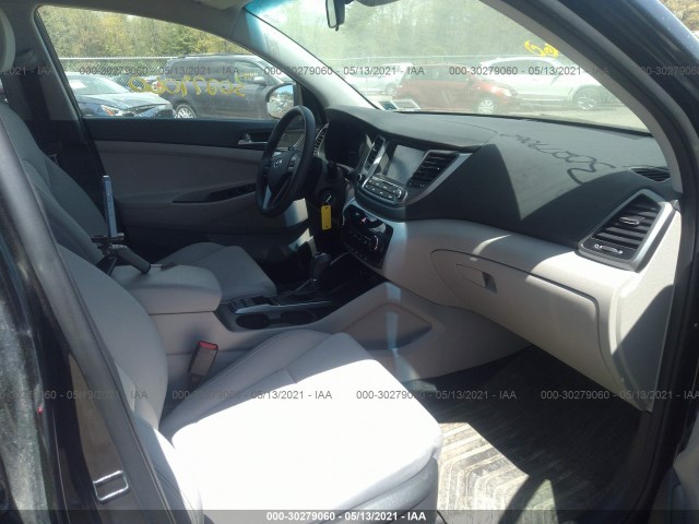 Photo 4 VIN: KM8J33A48JU635746 - HYUNDAI TUCSON 