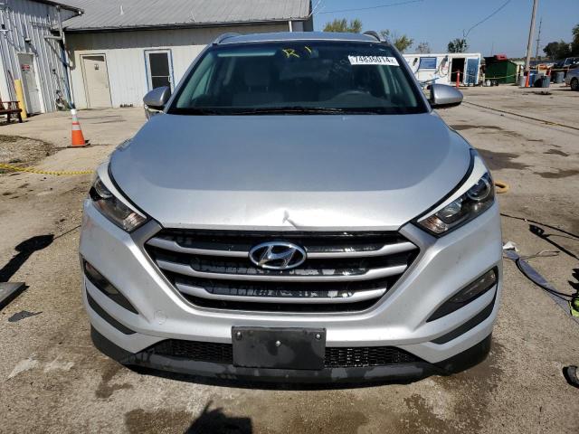 Photo 4 VIN: KM8J33A48JU674837 - HYUNDAI TUCSON SEL 