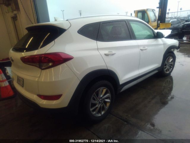 Photo 3 VIN: KM8J33A48JU678810 - HYUNDAI TUCSON 