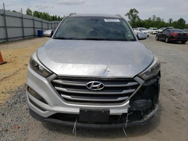 Photo 4 VIN: KM8J33A48JU693646 - HYUNDAI TUCSON SEL 