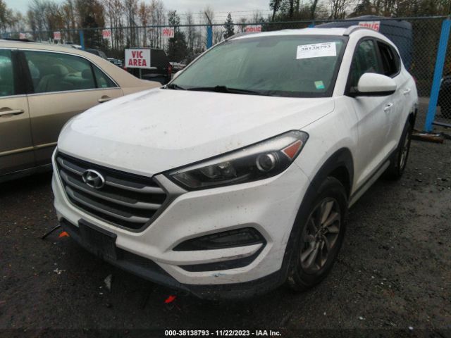 Photo 1 VIN: KM8J33A48JU722935 - HYUNDAI TUCSON 