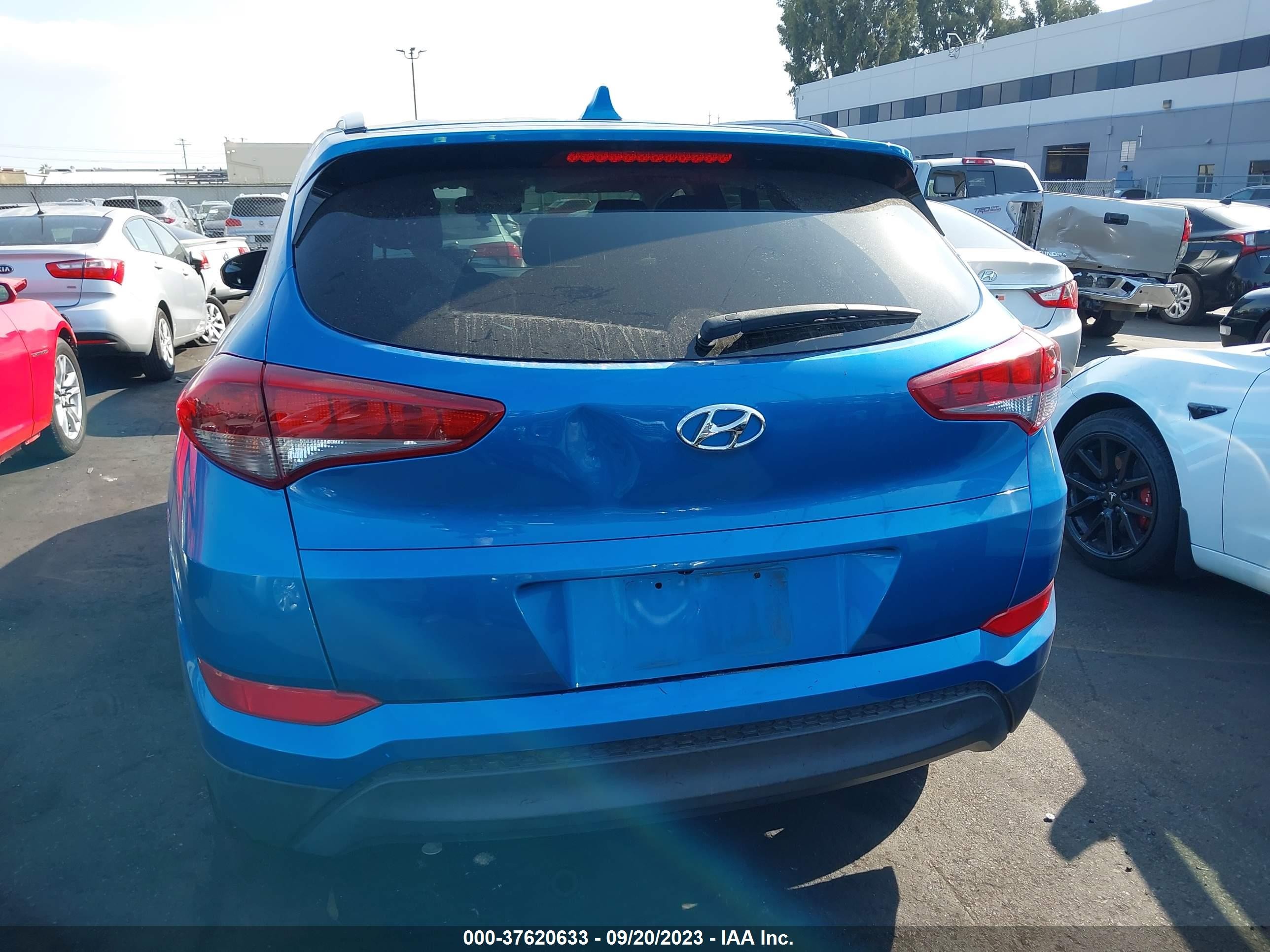 Photo 15 VIN: KM8J33A48JU726354 - HYUNDAI TUCSON 