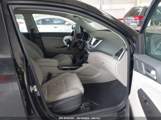 Photo 4 VIN: KM8J33A48JU739427 - HYUNDAI TUCSON 