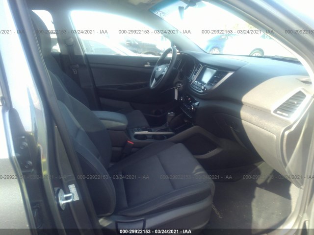 Photo 4 VIN: KM8J33A48JU757071 - HYUNDAI TUCSON 