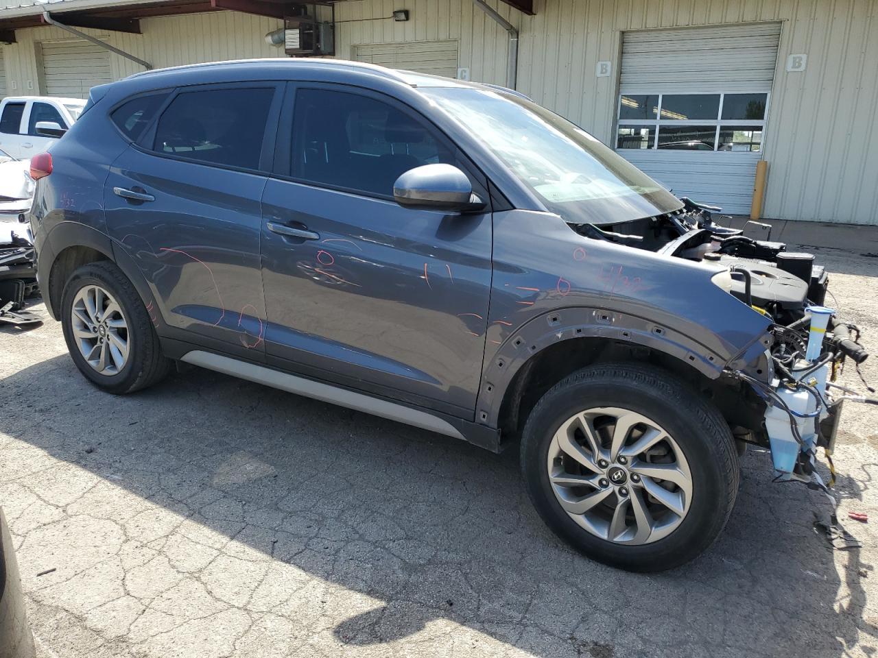 Photo 3 VIN: KM8J33A48JU801022 - HYUNDAI TUCSON 