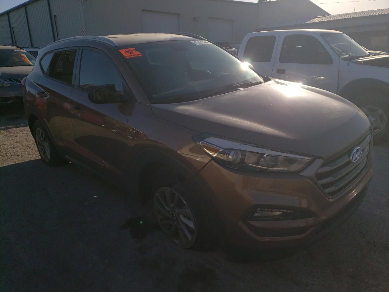 Photo 3 VIN: KM8J33A49GU041207 - HYUNDAI TUCSON 