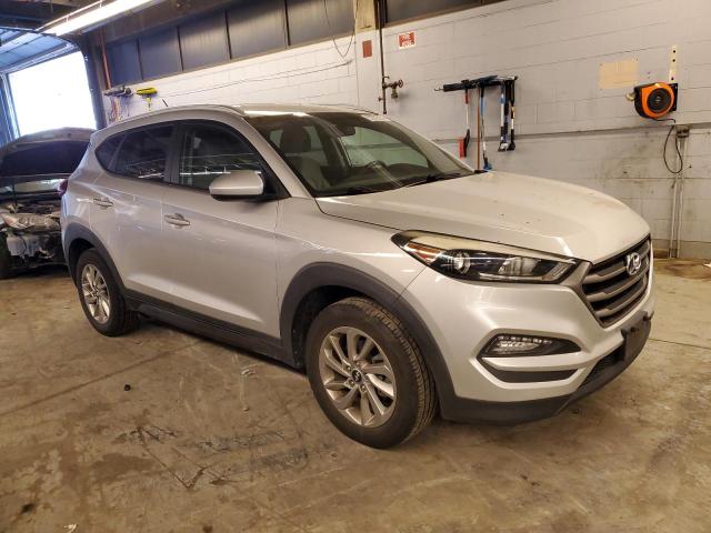 Photo 3 VIN: KM8J33A49GU115015 - HYUNDAI TUCSON 