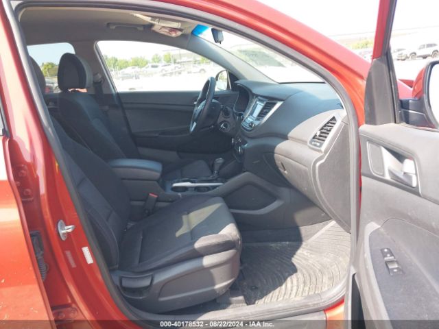 Photo 4 VIN: KM8J33A49GU124684 - HYUNDAI TUCSON 