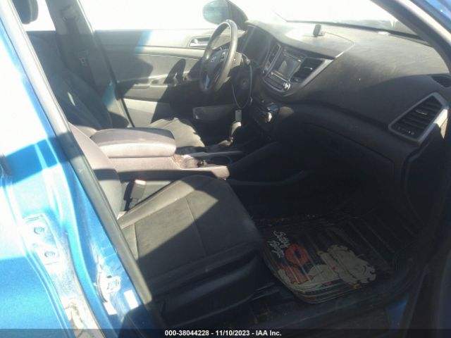 Photo 4 VIN: KM8J33A49GU126807 - HYUNDAI TUCSON 