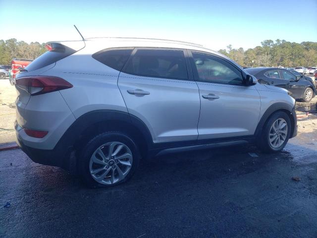 Photo 2 VIN: KM8J33A49GU217138 - HYUNDAI TUCSON 