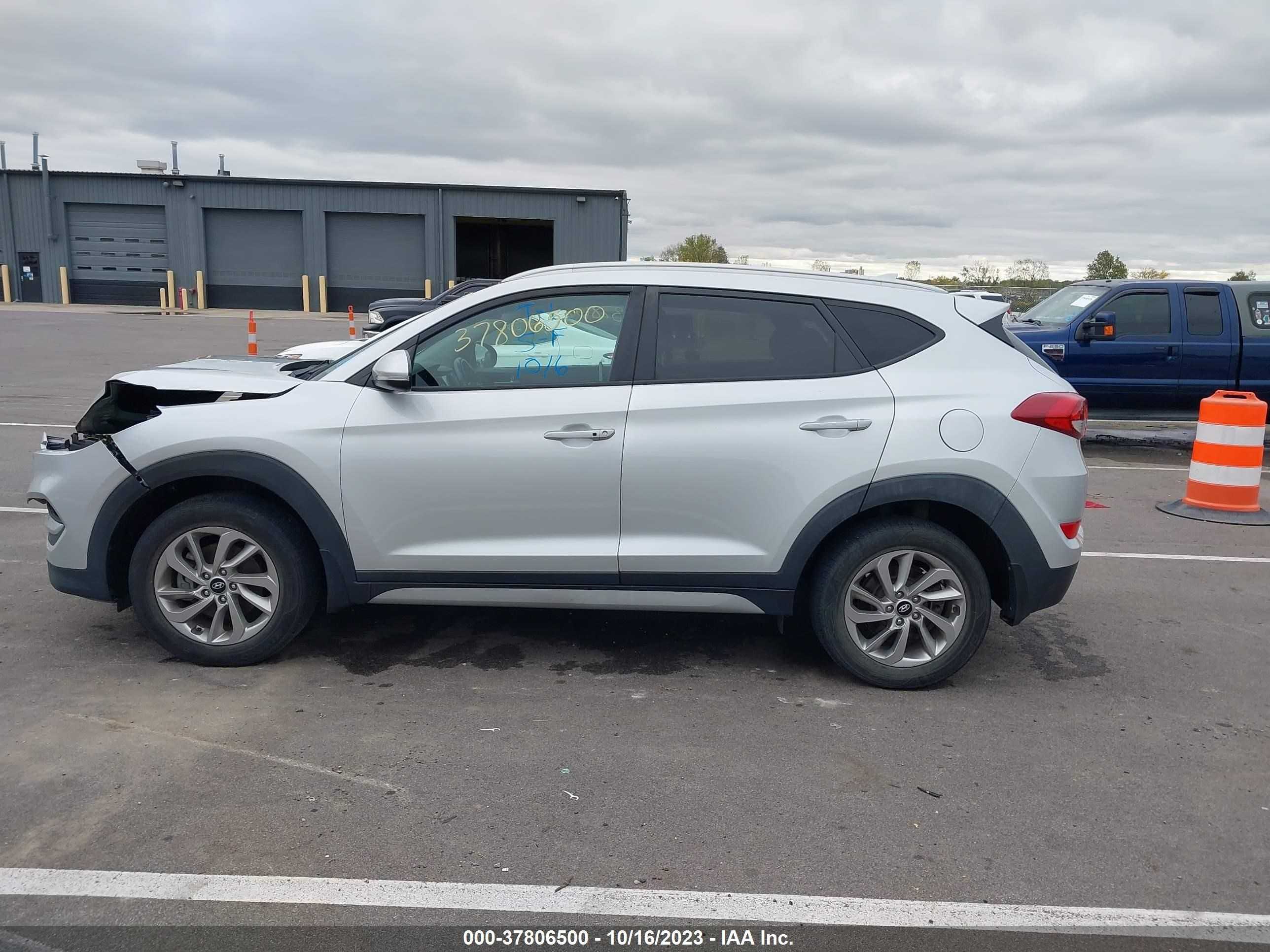 Photo 14 VIN: KM8J33A49HU558881 - HYUNDAI TUCSON 