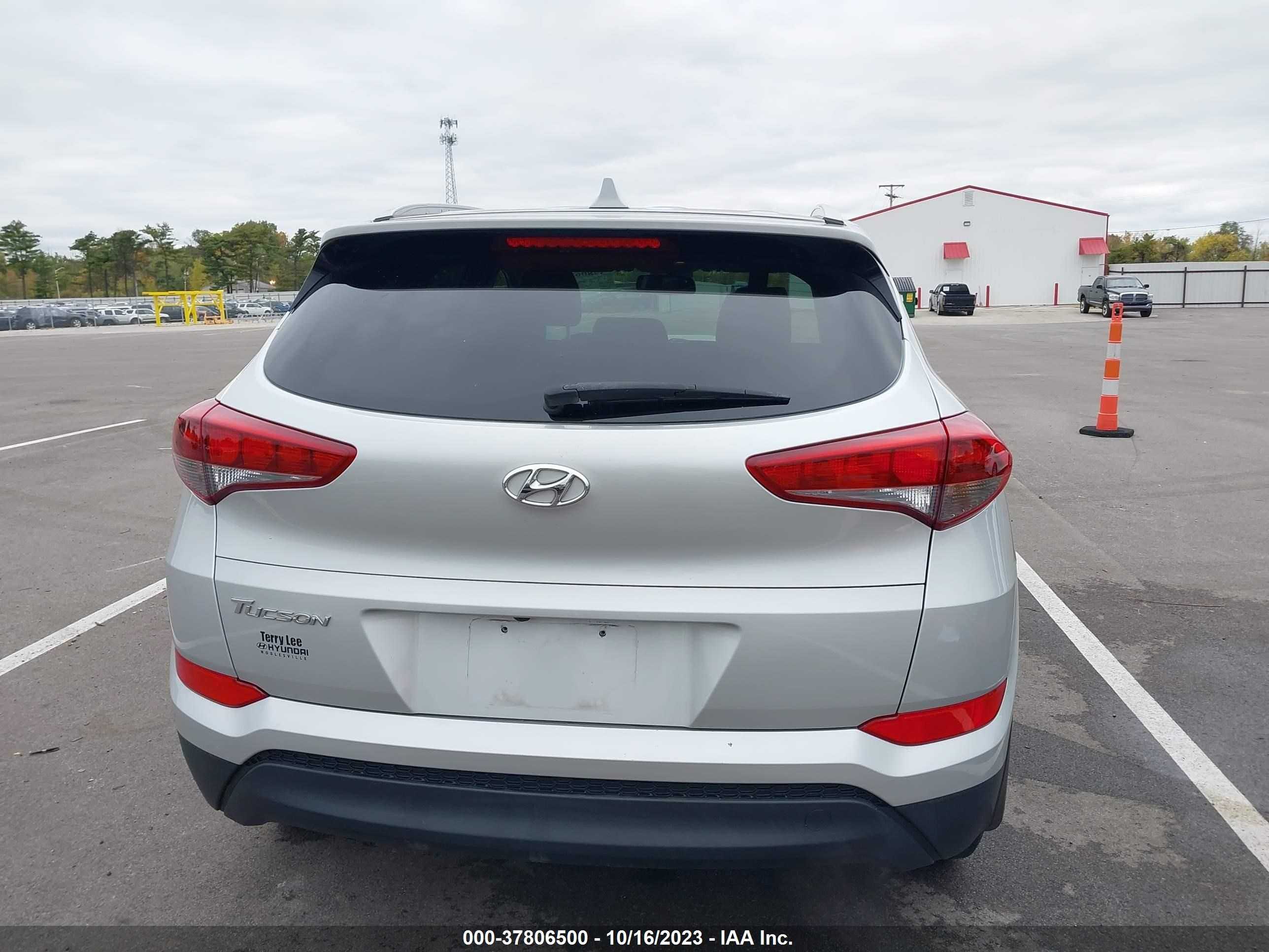 Photo 16 VIN: KM8J33A49HU558881 - HYUNDAI TUCSON 