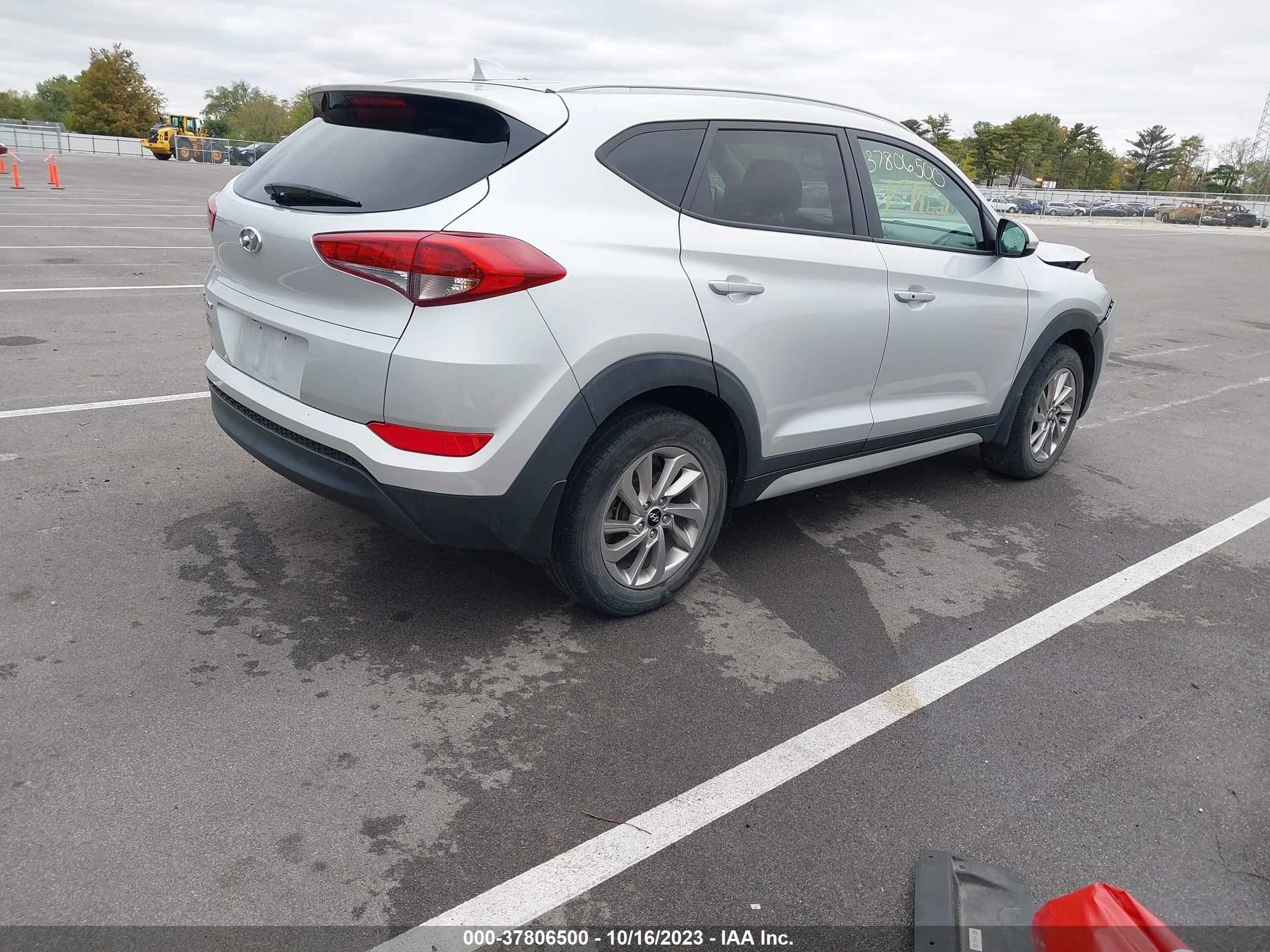 Photo 3 VIN: KM8J33A49HU558881 - HYUNDAI TUCSON 