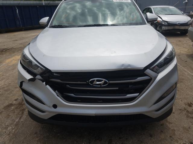 Photo 8 VIN: KM8J33A49JU603873 - HYUNDAI TUCSON SEL 