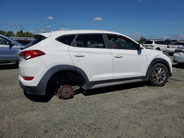 Photo 2 VIN: KM8J33A49JU674149 - HYUNDAI TUCSON 