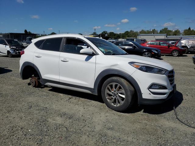 Photo 3 VIN: KM8J33A49JU674149 - HYUNDAI TUCSON 