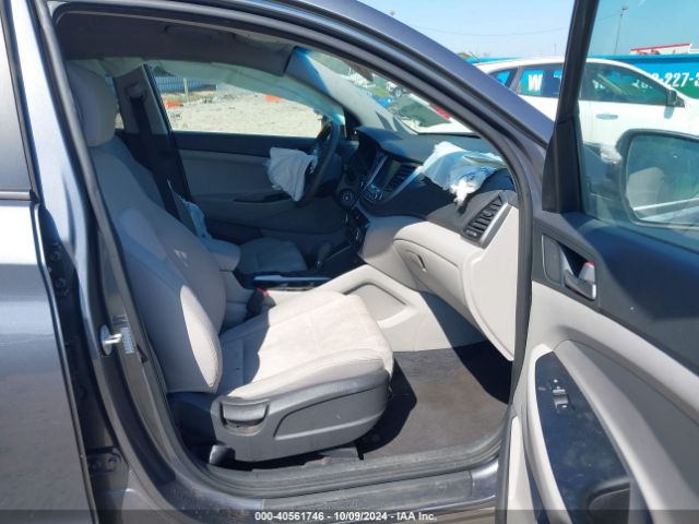 Photo 4 VIN: KM8J33A49JU692912 - HYUNDAI TUCSON 