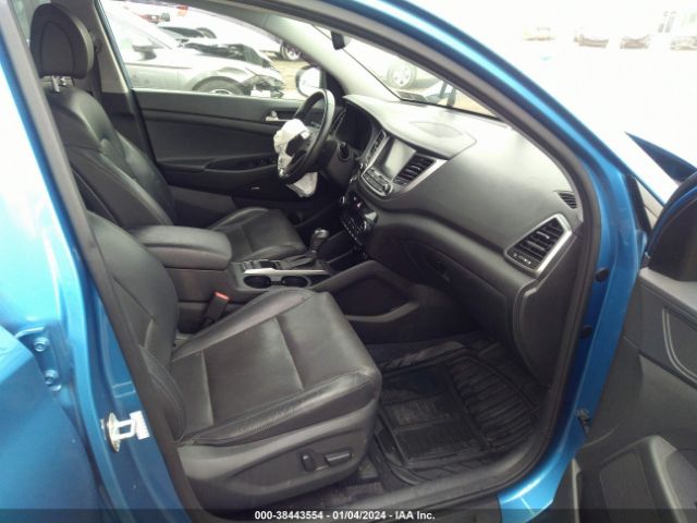 Photo 4 VIN: KM8J33A49JU722099 - HYUNDAI TUCSON 