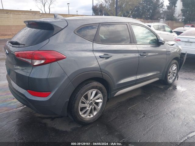 Photo 3 VIN: KM8J33A49JU774235 - HYUNDAI TUCSON 