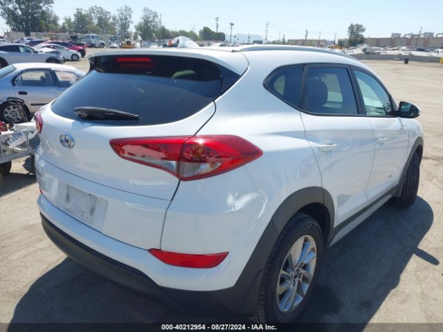 Photo 3 VIN: KM8J33A49JU817102 - HYUNDAI TUCSON 