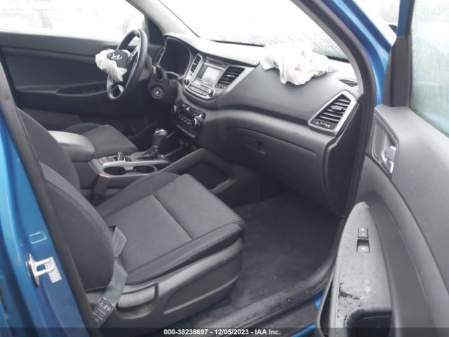 Photo 4 VIN: KM8J33A4XGU033293 - HYUNDAI TUCSON 