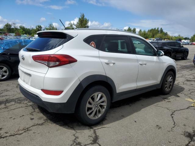 Photo 2 VIN: KM8J33A4XGU060767 - HYUNDAI TUCSON 