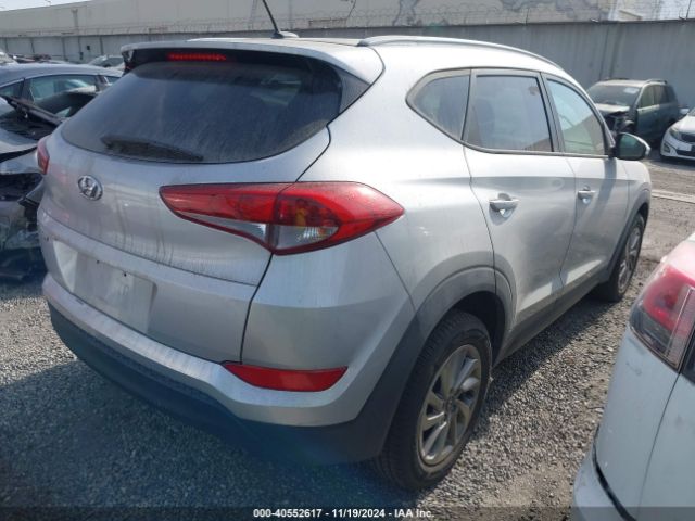 Photo 3 VIN: KM8J33A4XGU114763 - HYUNDAI TUCSON 