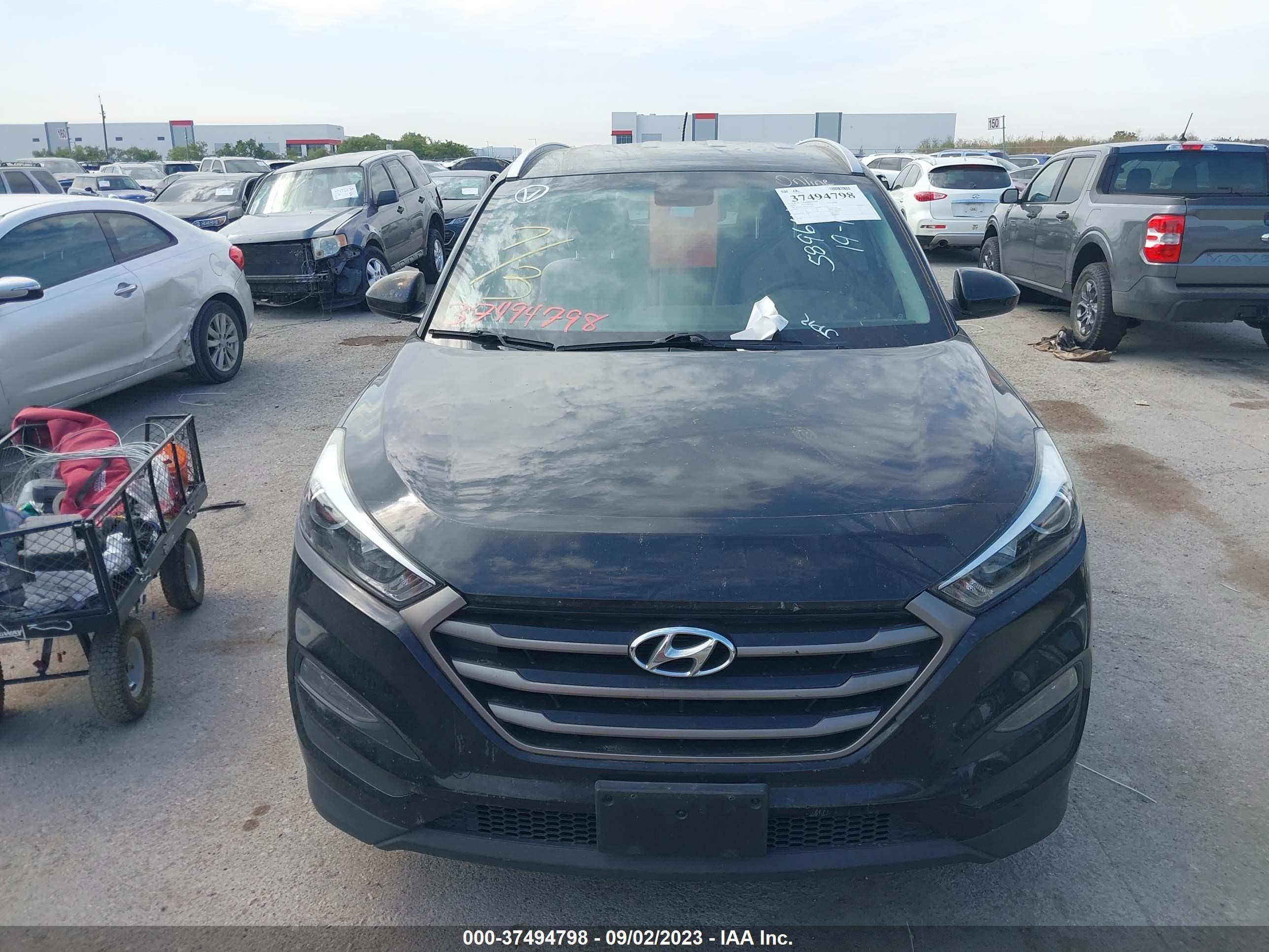 Photo 12 VIN: KM8J33A4XGU225961 - HYUNDAI TUCSON 