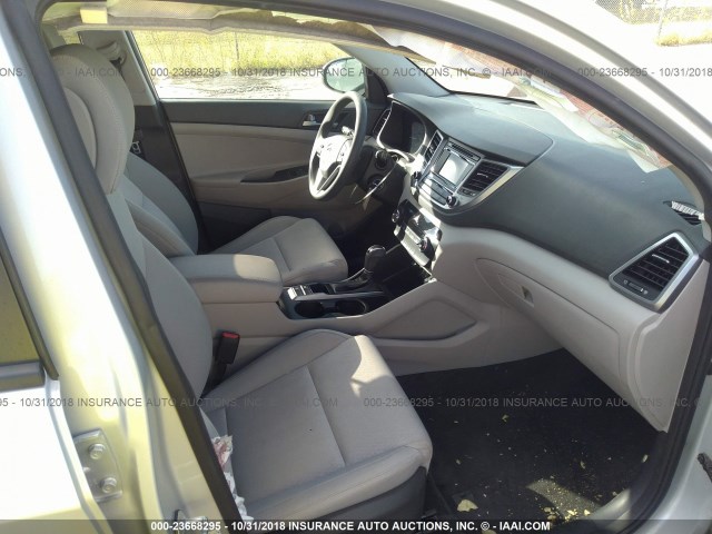 Photo 4 VIN: KM8J33A4XHU279908 - HYUNDAI TUCSON 