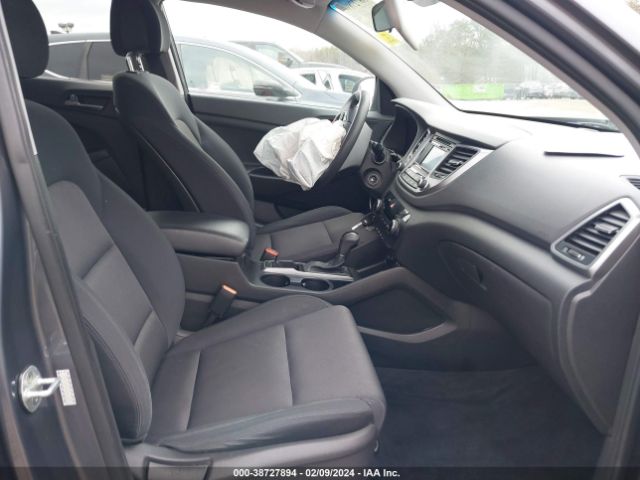 Photo 4 VIN: KM8J33A4XHU313202 - HYUNDAI TUCSON 