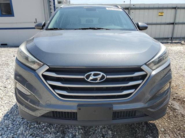 Photo 4 VIN: KM8J33A4XHU379152 - HYUNDAI TUCSON 