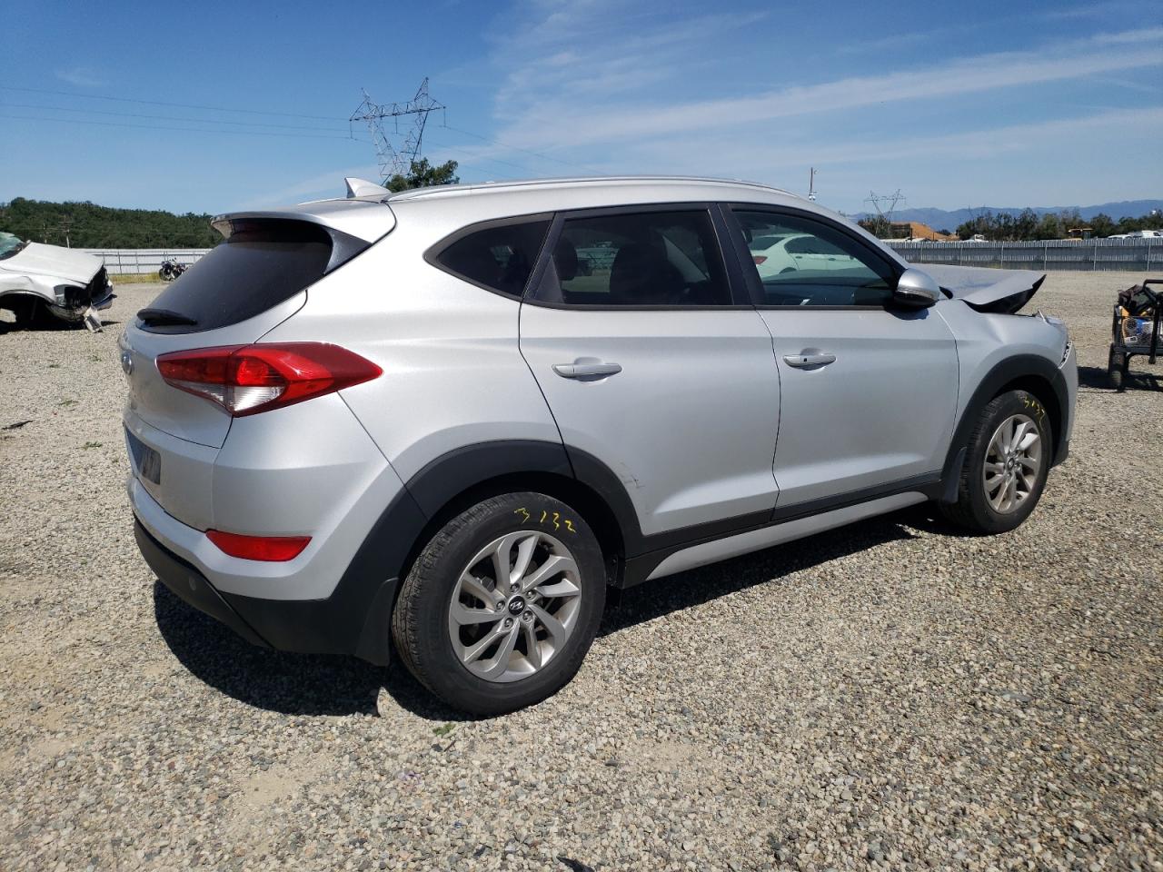 Photo 2 VIN: KM8J33A4XHU394721 - HYUNDAI TUCSON 