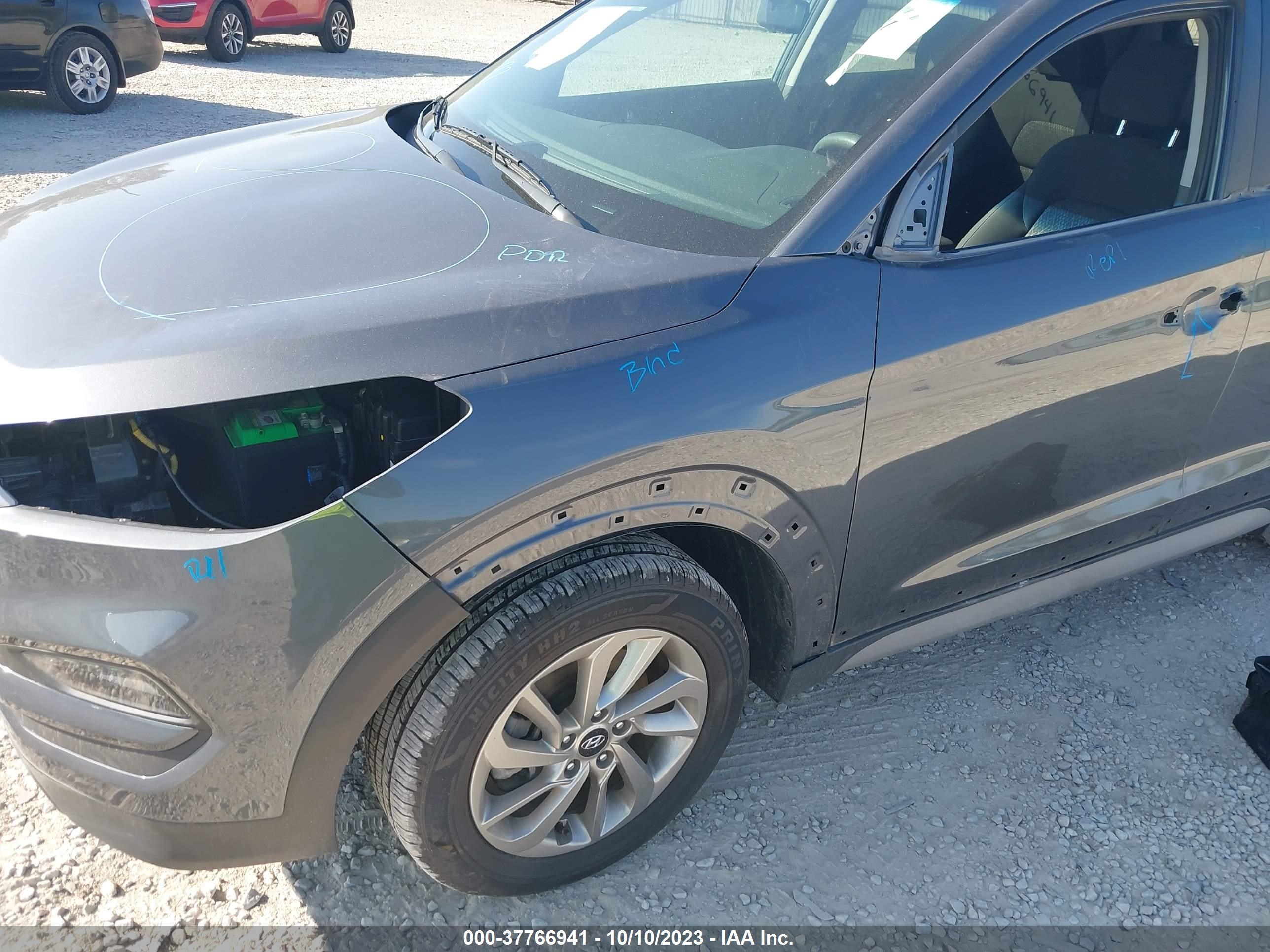 Photo 5 VIN: KM8J33A4XHU443075 - HYUNDAI TUCSON 