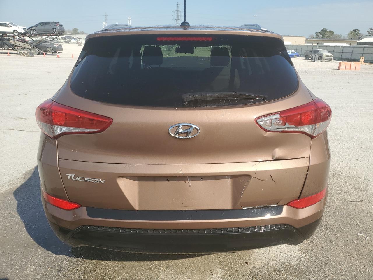 Photo 5 VIN: KM8J33A4XHU500780 - HYUNDAI TUCSON 