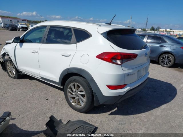 Photo 2 VIN: KM8J33A4XHU505767 - HYUNDAI TUCSON 