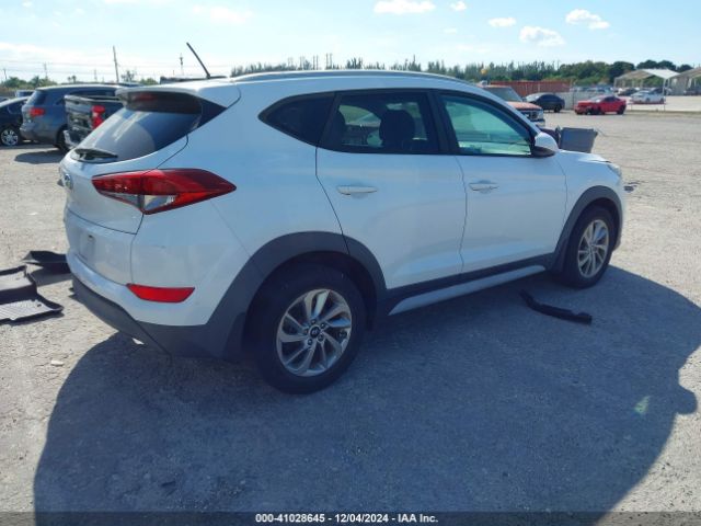 Photo 3 VIN: KM8J33A4XHU505767 - HYUNDAI TUCSON 