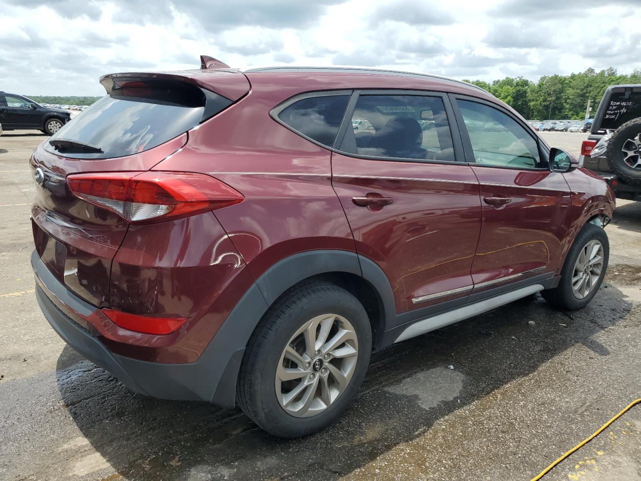 Photo 2 VIN: KM8J33A4XHU518230 - HYUNDAI TUCSON 