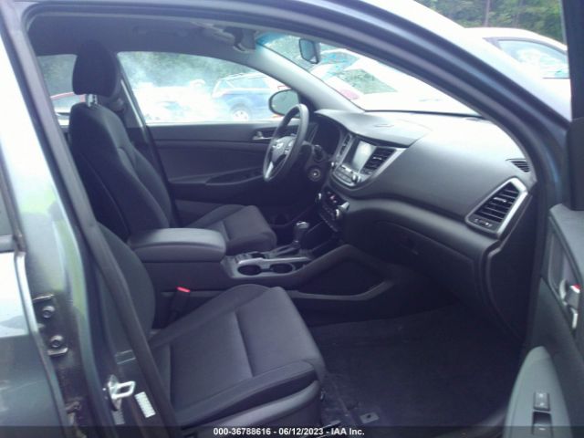 Photo 4 VIN: KM8J33A4XJU669316 - HYUNDAI TUCSON 